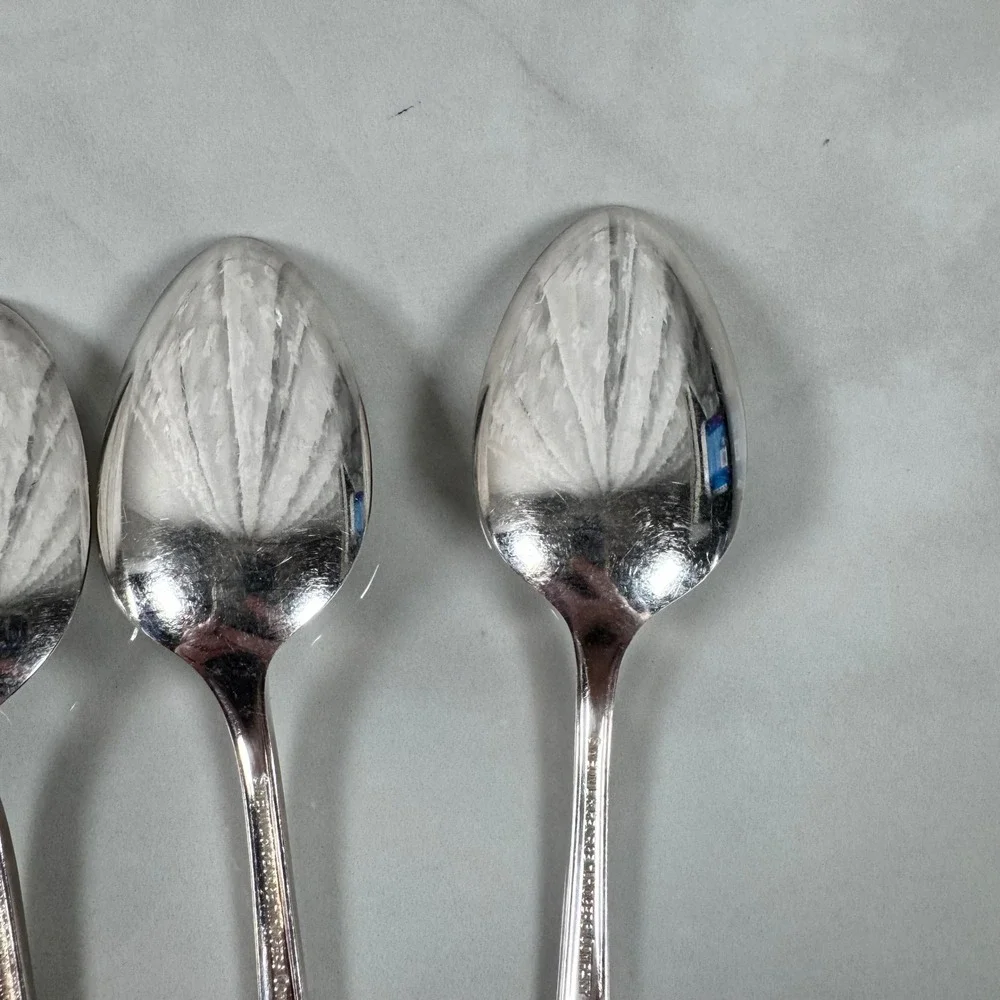 Set of 4 Oneida Simeon L & George‎ H Rogers Silver Plated Teaspoons Lot 2